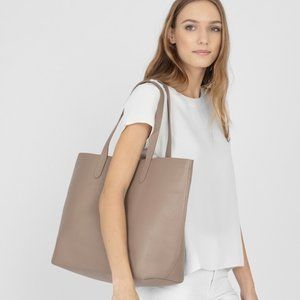 Cuyana - BRAND NEW Classic Structured Leather Tote